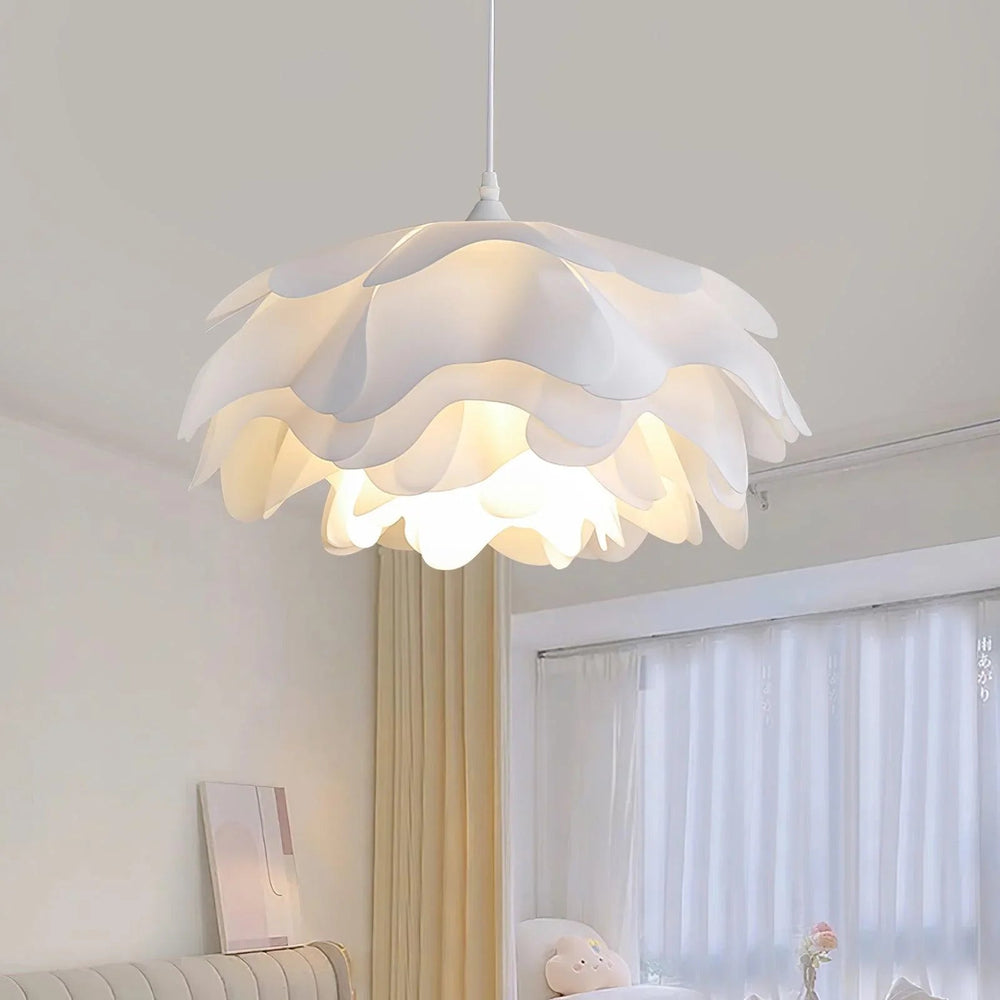 FloraGlow | Elegant Modern Acrylic Flower Pendant Light Fixture 0