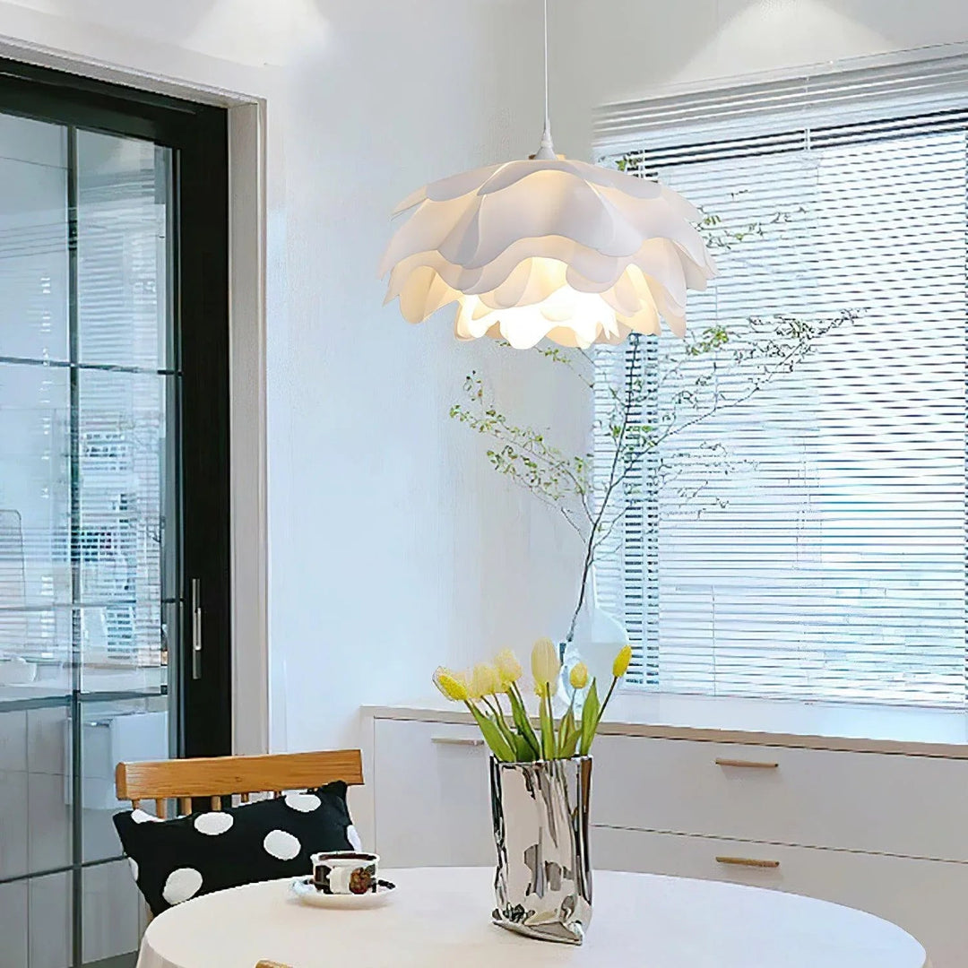 FloraGlow | Elegant Modern Acrylic Flower Pendant Light Fixture 4