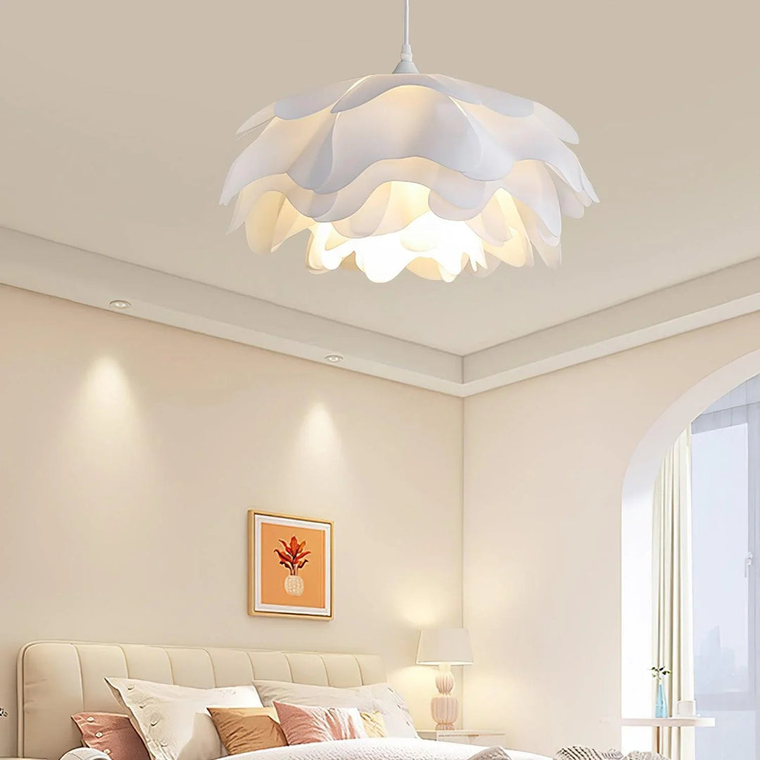 FloraGlow | Elegant Modern Acrylic Flower Pendant Light Fixture 7